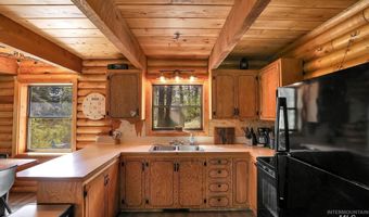 1221 Fox Rd, Cascade, ID 83611