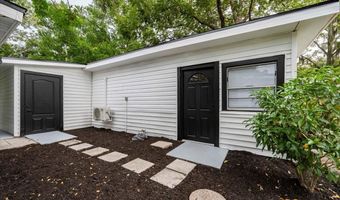412 OAK St, Auburndale, FL 33823