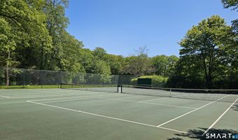 29 Carol St, Danbury, CT 06810