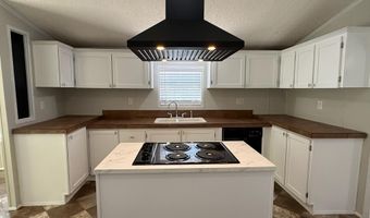 226 Massey St, Adamsville, TN 38310
