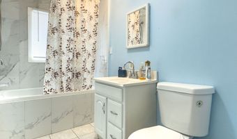11 Belmont Cir, Danbury, CT 06810