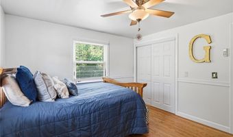 72 Fairweather Ave, Cranston, RI 02910
