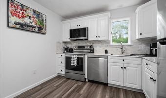 185 Manville Hill Rd 109, Cumberland, RI 02864
