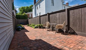 11 COLLEGE Ave, Annapolis, MD 21401