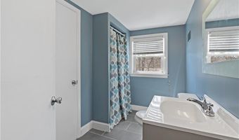 5 St Theresa Ave, Bristol, RI 02809