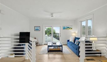 20 Roxbury Rd, Narragansett, RI 02882
