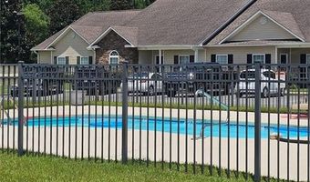 401 Barry McCaffrey Blvd E2, Hinesville, GA 31313