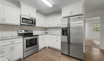 4 Evesham Ln, Bella Vista, AR 72714