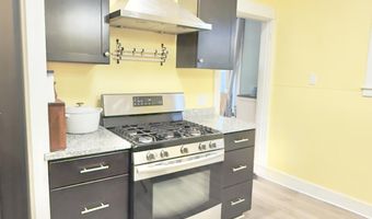 21 Cottage St, Bangor, ME 04401