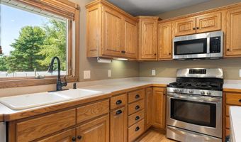 1300 26TH St SW, Austin, MN 55912