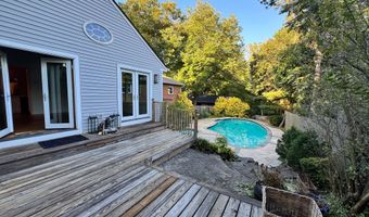 4300 37TH Rd N, Arlington, VA 22207