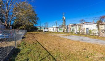 24 E Main St, Andrews, SC 29510