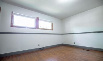711 E Chubb St, Algona, IA 50511