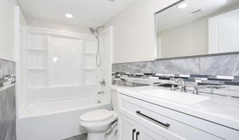 46 Phelps Ave, Bergenfield, NJ 07621