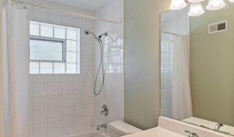 520 S Rammer Ave, Arlington Heights, IL 60004