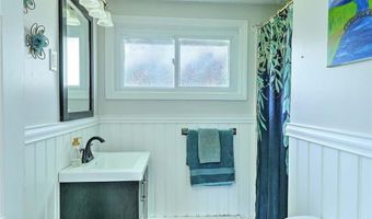 92 Chatworth Ave, Warwick, RI 02886