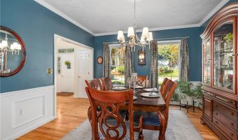 15 Leonard Dr, North Smithfield, RI 02896