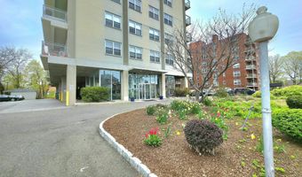 2370 North Ave 10A, Bridgeport, CT 06604