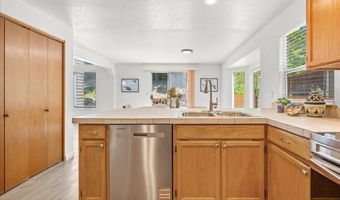 17630 SW BRECKENRIDGE Ln, Beaverton, OR 97007