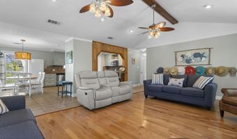 4229 21st Ave, Bay St. Louis, MS 39520