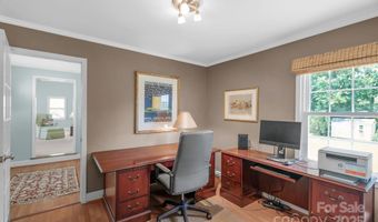 2125 Lawton Bluff Rd, Charlotte, NC 28226