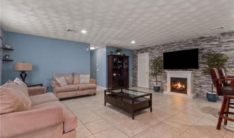 234 3rd Ave, Cranston, RI 02910