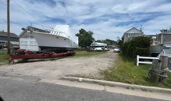272 S Ketcham Ave, Amityville, NY 11701