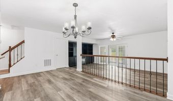293 Gettysburg Way, Bayonne, NJ 07035