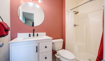 2412 Iowa Ave, Alamogordo, NM 88310