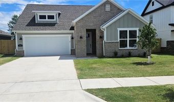 6005 SW Coywolf St, Bentonville, AR 72713
