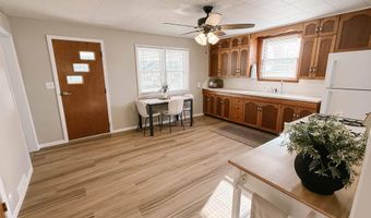 704 3rd Ave, Alton, IA 51003