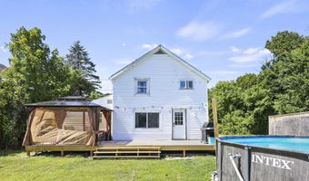 27 Albert St, Adams, MA 01220