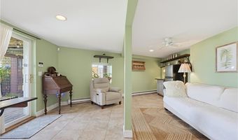213 Seaside Dr, Jamestown, RI 02835