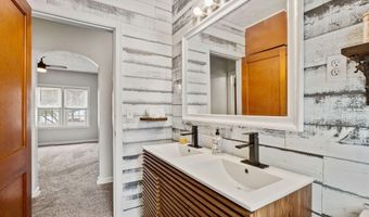 440 Long St, Ashville, OH 43103