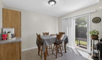 1707 Muny Vista Dr, Alton, IL 62002