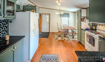 461 Reuben Wooten Rd, Banner Elk, NC 28604