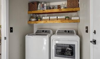 1660 E WHITTEN St, Chandler, AZ 85225