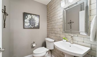 6235 Us Highway 69, Ames, IA 50010