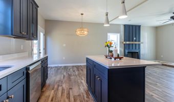 413 North Ave, Appomattox, VA 24522