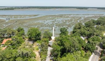 1203 Laudonniere St, Beaufort, SC 29902