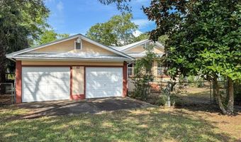 52 17th St, Apalachicola, FL 32320