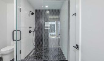 722 KENYON St NW #2, Washington, DC 20010