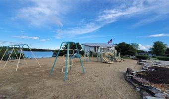 10015 Regatta Trl, Aurora, OH 44202