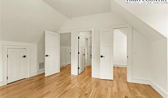 139 Nettles Ridge Rd, Banner Elk, NC 28604