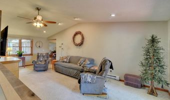 307 3rd St, Armstrong, IA 50514