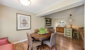 1112 Oak Borough Dr, Ballwin, MO 63021