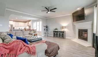 240 Gill Point Ln, Aledo, TX 76008