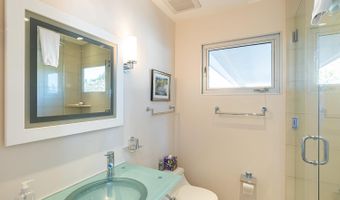1350 Crestmont Dr, Angwin, CA 94508