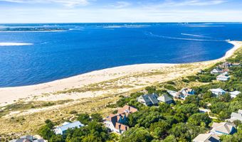 35 Cape Fear Trl, Bald Head Island, NC 28461