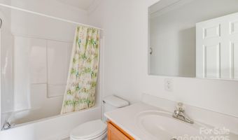 1 Hedgerose Ct B, Asheville, NC 28805